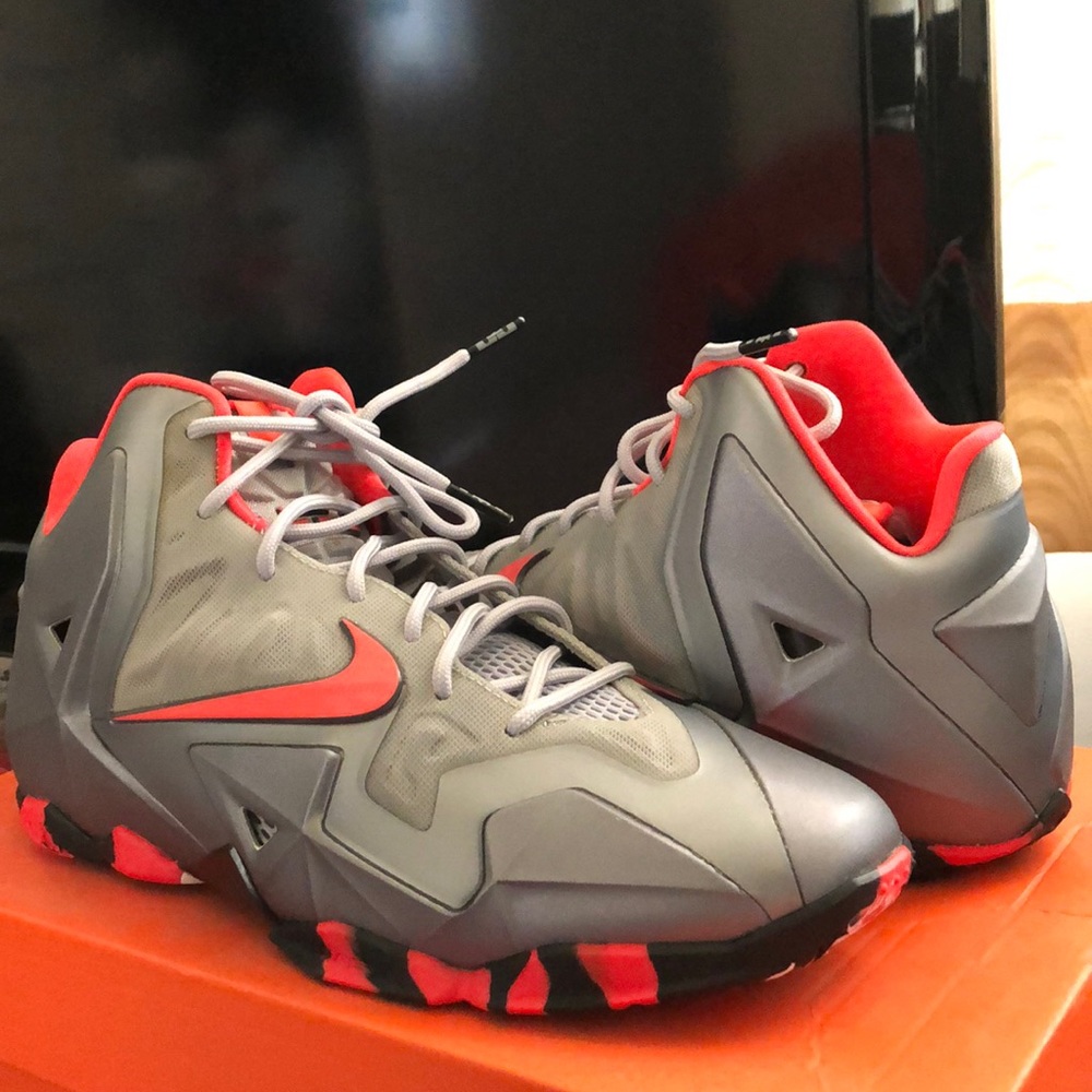 LeBron XI